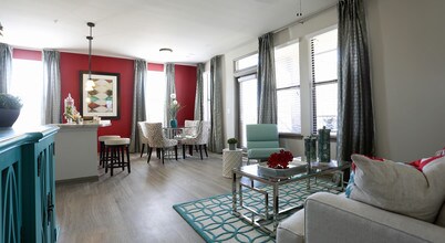 The Commons at Hollyhock in Katy, TX - Building Photo - Interior Photo