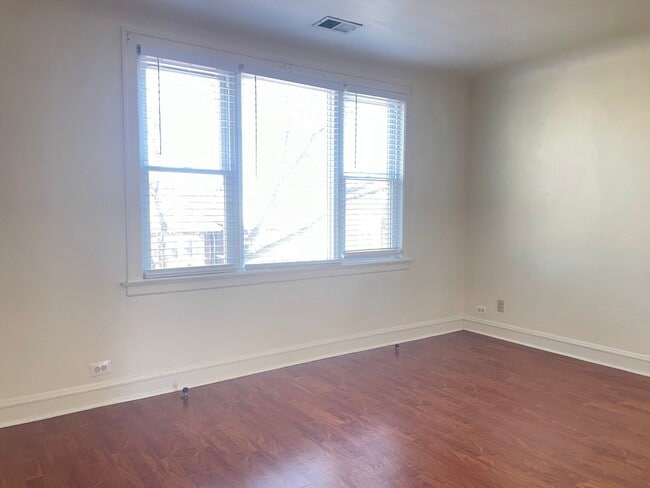 6214 S Kilpatrick Ave in Chicago, IL - Building Photo - Building Photo