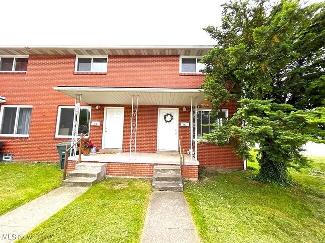 property at 152 Commerce St