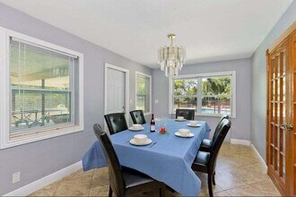 272 NW 45th St in Boca Raton, FL - Building Photo - Building Photo