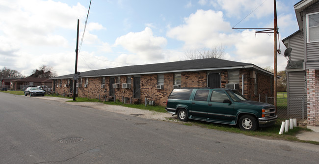 545-468 Robinson Ave in Marrero, LA - Building Photo - Building Photo