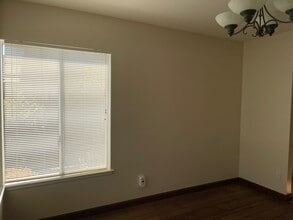 517 Raindance St in Thousand Oaks, CA - Foto de edificio - Building Photo