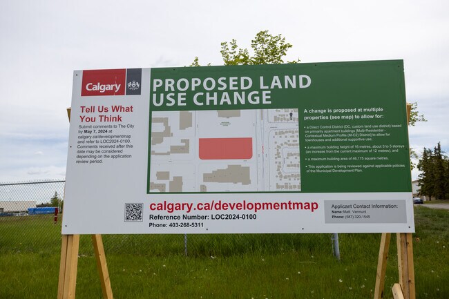 3510 34 St NE in Calgary, AB - Building Photo - Building Photo