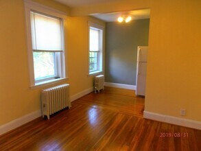 42 Linnaean St-Unit -12 A in Cambridge, MA - Foto de edificio - Building Photo