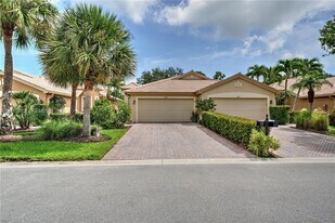 3781 NW Willow Creek Dr in Jensen Beach, FL - Building Photo