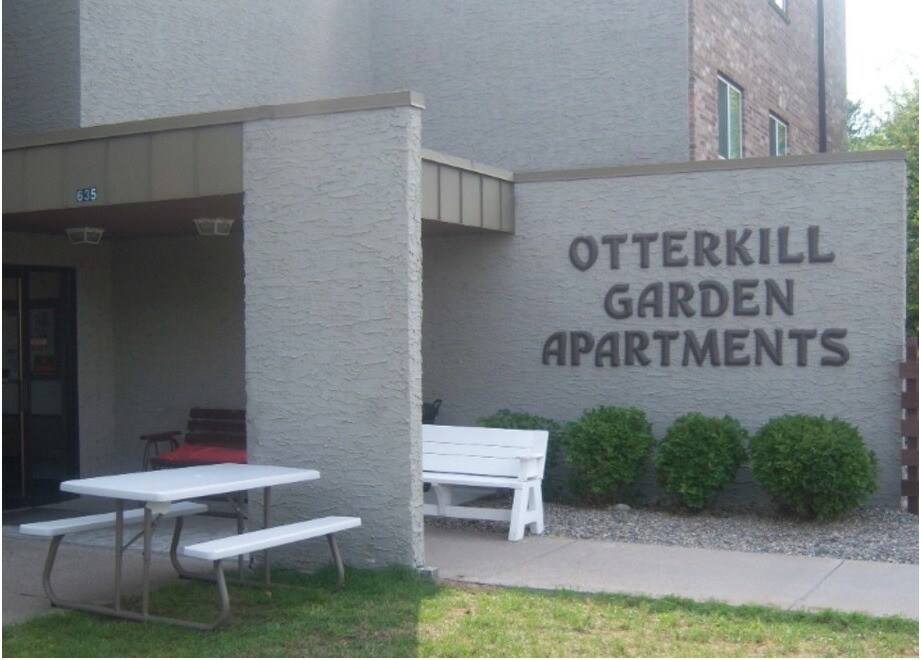 Otterkill Gardens in Bagley, MN - Building Photo