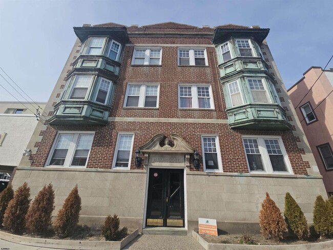 6215 Ventnor Ave in Ventnor City, NJ - Foto de edificio - Building Photo