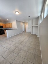 10641 S Blue Larkspur Ct in Las Vegas, NV - Building Photo - Building Photo