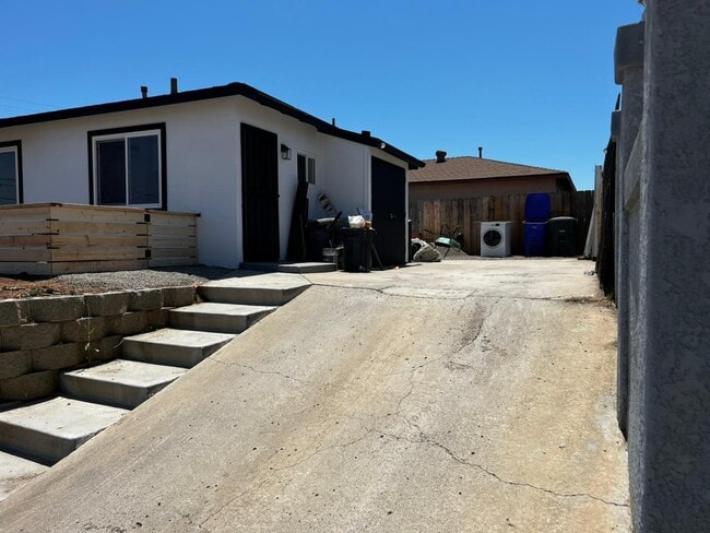 333 E 27th St in National City, CA - Building Photo - Building Photo