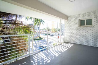 1185 98th St in Bay Harbor Islands, FL - Building Photo - Building Photo