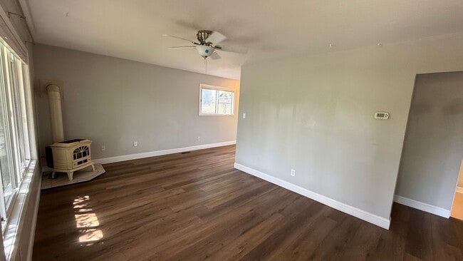 3567 SW Hume St in Portland, OR - Building Photo - Building Photo