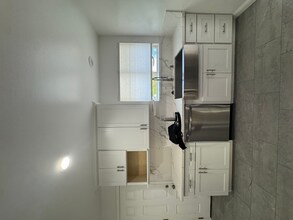 670 Sunset Pkwy in Novato, CA - Building Photo - Building Photo
