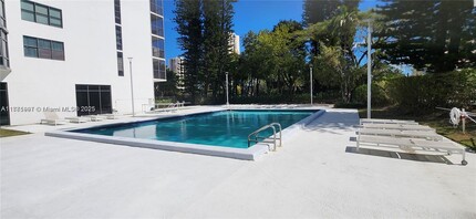 20100 W Country Club Dr, Unit #2000 in Aventura, FL - Foto de edificio - Building Photo