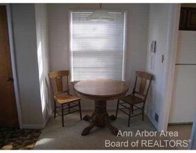 7425 Ann Arbor St in Dexter, MI - Building Photo - Building Photo