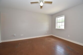 1107 Cottonwood Dr in Ruston, LA - Building Photo - Building Photo