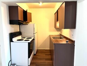 9730 Wyoming Ave in Detroit, MI - Building Photo - Building Photo