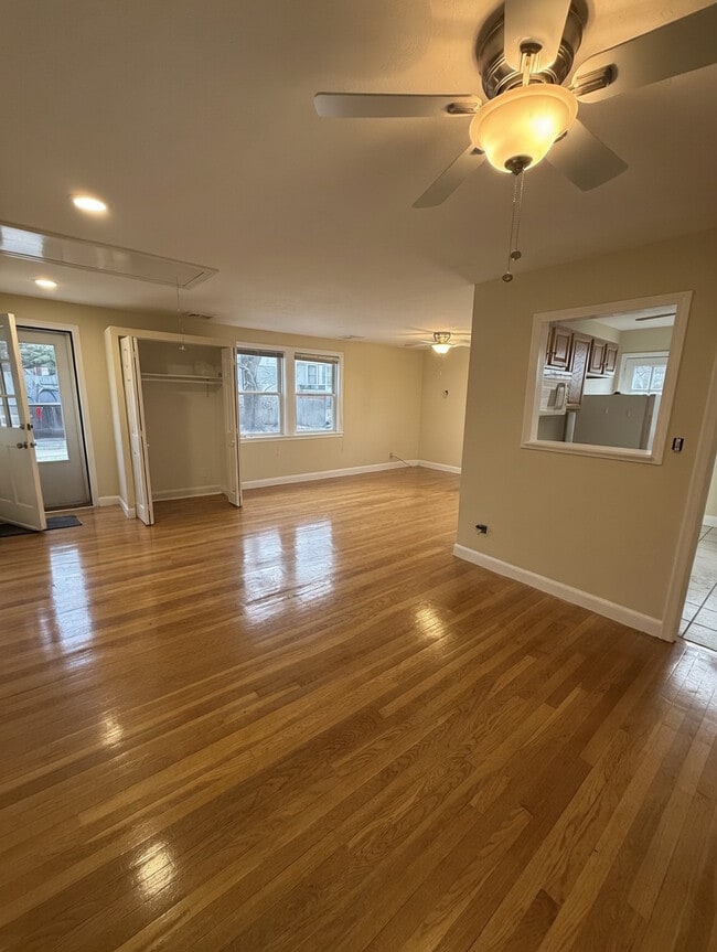 190 Institute Rd, Unit 3 in Worcester, MA - Foto de edificio - Building Photo