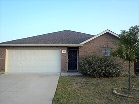 1405 Sun Breeze Dr in Little Elm, TX - Building Photo