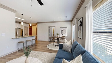 Avenues at Craig Ranch Apartments in McKinney, TX - Foto de edificio - Building Photo