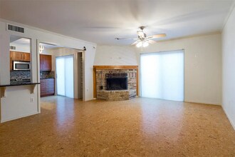 5626 Preston Oaks Rd in Dallas, TX - Building Photo - Building Photo
