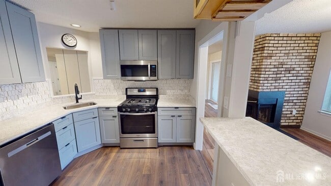 property at 29 Chatham Square