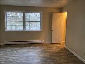 326 E Linden Ave in East Rochester, NY - Building Photo - Building Photo