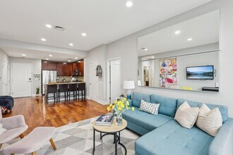 201 Marin Blvd in Jersey City, NJ - Foto de edificio - Building Photo