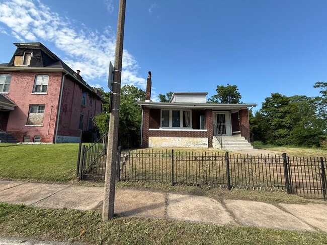 property at 5949 Wabada Ave