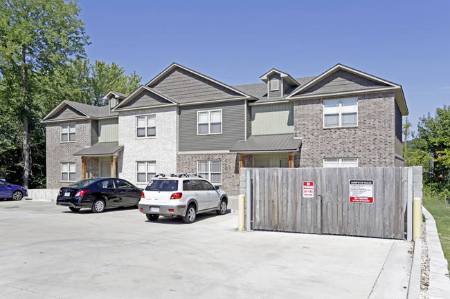 Cedar Creek Townhomes in Fayetteville, AR - Building Photo - Building Photo