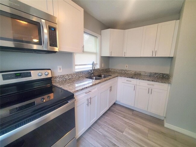 665-662 28th Ave S in St. Petersburg, FL - Foto de edificio - Building Photo