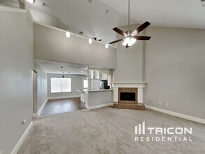 18432 Sunrise Oaks Ct in Montgomery, TX - Building Photo - Building Photo
