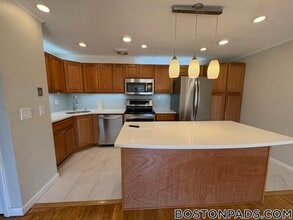 50 Green St in Brookline, MA - Building Photo - Building Photo