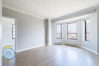 732 W Bittersweet Pl in Chicago, IL - Building Photo - Building Photo