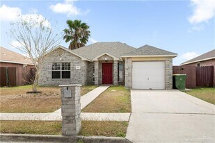 19 Res Dr in Brownsville, TX - Building Photo