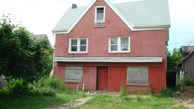 216 Hudson St in Buffalo, NY - Building Photo - Building Photo