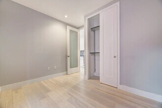 434 W 52nd St in New York, NY - Building Photo - Building Photo