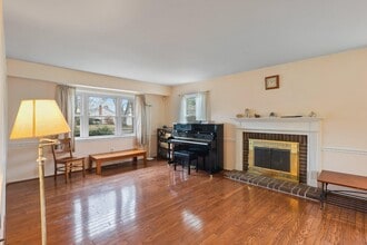 4228 Pageant Ln in Fairfax, VA - Building Photo - Building Photo