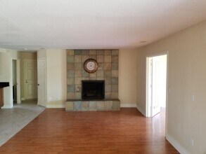 3028 Delfina Pl in Carlsbad, CA - Building Photo - Building Photo