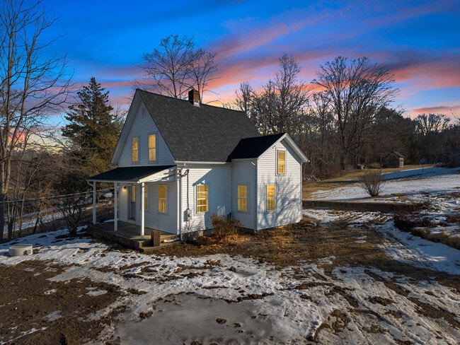 property at 620 Town St