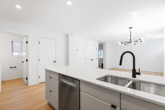 11514-11587 87 St NW in Edmonton, AB - Building Photo - Building Photo
