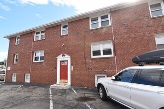 18 Essex St, Unit 4 in Quincy, MA - Building Photo - Building Photo