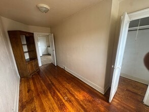554 W 9th St in Mishawaka, IN - Building Photo - Building Photo