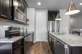 303 Tillary Ln, Unit 201 in Cranberry Township, PA - Building Photo - Building Photo