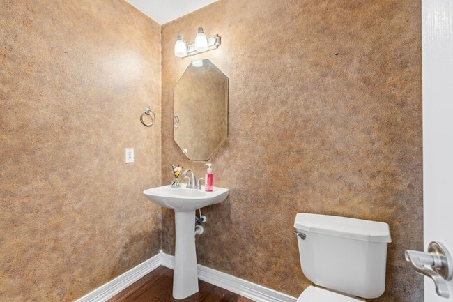 property at 5630 Ashford Ridge Ln