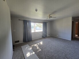 1473 Cope Ave E in Maplewood, MN - Building Photo