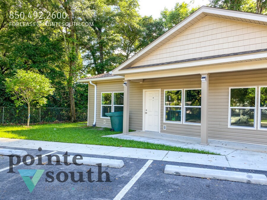 2425 E Johnson Ave-Unit -H in Pensacola, FL - Building Photo