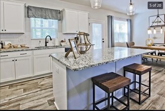 127 Lauren St in Adairsville, GA - Building Photo - Building Photo