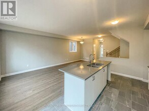 555 Aglish Mews in Ottawa, ON - Building Photo - Building Photo