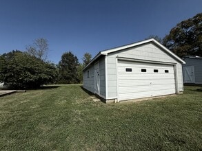 383 Westover Rd in Steelville, MO - Building Photo - Building Photo