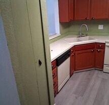 2511 NE 4th St in Renton, WA - Building Photo